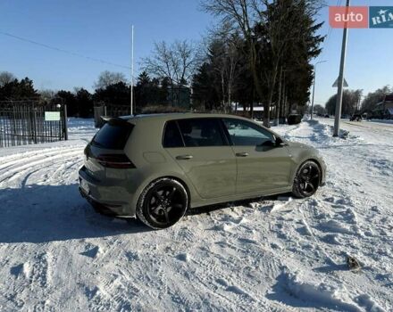Зеленый Фольксваген Гольф Р, объемом двигателя 1.98 л и пробегом 145 тыс. км за 25500 $, фото 3 на Automoto.ua