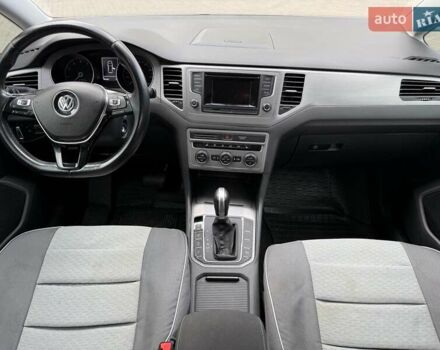 Білий Фольксваген Гольф Спортсван, об'ємом двигуна 1.4 л та пробігом 140 тис. км за 12490 $, фото 15 на Automoto.ua