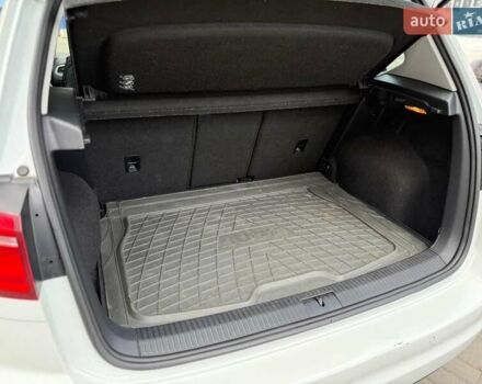 Білий Фольксваген Гольф Спортсван, об'ємом двигуна 1.4 л та пробігом 140 тис. км за 12490 $, фото 34 на Automoto.ua