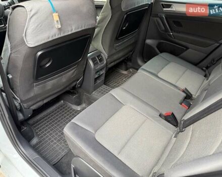 Білий Фольксваген Гольф Спортсван, об'ємом двигуна 1.4 л та пробігом 140 тис. км за 12490 $, фото 10 на Automoto.ua