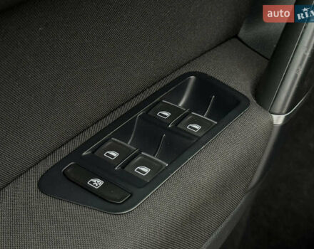 Черный Фольксваген Гольф Спортсван, объемом двигателя 2 л и пробегом 152 тыс. км за 13900 $, фото 43 на Automoto.ua