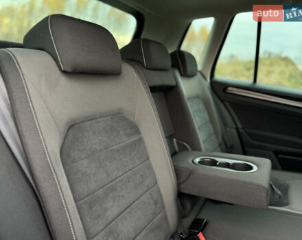 Черный Фольксваген Гольф Спортсван, объемом двигателя 2 л и пробегом 152 тыс. км за 13900 $, фото 89 на Automoto.ua