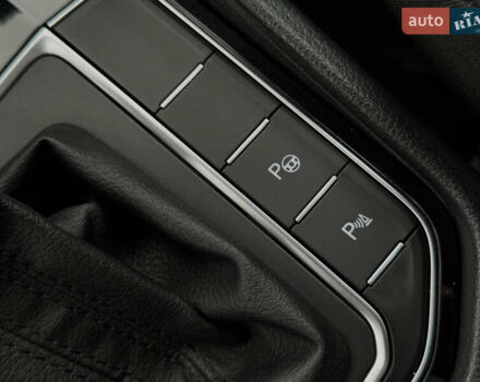 Черный Фольксваген Гольф Спортсван, объемом двигателя 2 л и пробегом 152 тыс. км за 13900 $, фото 69 на Automoto.ua