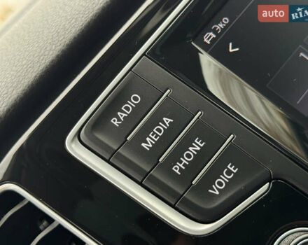 Черный Фольксваген Гольф Спортсван, объемом двигателя 2 л и пробегом 152 тыс. км за 13900 $, фото 59 на Automoto.ua