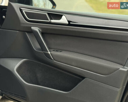 Черный Фольксваген Гольф Спортсван, объемом двигателя 2 л и пробегом 152 тыс. км за 13900 $, фото 79 на Automoto.ua