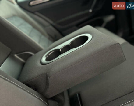 Черный Фольксваген Гольф Спортсван, объемом двигателя 2 л и пробегом 152 тыс. км за 13900 $, фото 90 на Automoto.ua