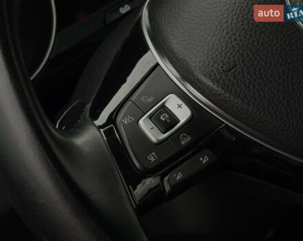 Черный Фольксваген Гольф Спортсван, объемом двигателя 2 л и пробегом 152 тыс. км за 13900 $, фото 48 на Automoto.ua