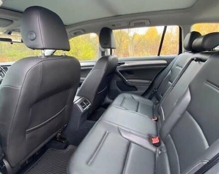 Черный Фольксваген Гольф Спортсван, объемом двигателя 1.78 л и пробегом 189 тыс. км за 12500 $, фото 11 на Automoto.ua