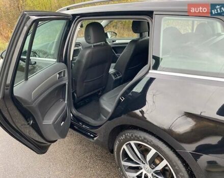 Черный Фольксваген Гольф Спортсван, объемом двигателя 1.78 л и пробегом 189 тыс. км за 12500 $, фото 10 на Automoto.ua