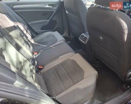 Черный Фольксваген Гольф Спортсван, объемом двигателя 1.6 л и пробегом 312 тыс. км за 12900 $, фото 68 на Automoto.ua