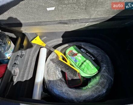 Черный Фольксваген Гольф Спортсван, объемом двигателя 1.6 л и пробегом 312 тыс. км за 12900 $, фото 2 на Automoto.ua