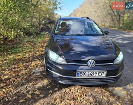 Черный Фольксваген Гольф Спортсван, объемом двигателя 1.6 л и пробегом 312 тыс. км за 12900 $, фото 4 на Automoto.ua
