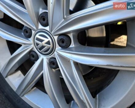 Черный Фольксваген Гольф Спортсван, объемом двигателя 1.6 л и пробегом 312 тыс. км за 12900 $, фото 18 на Automoto.ua