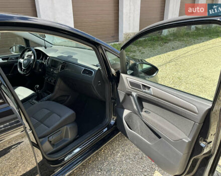 Фольксваген Гольф Спортсван 2016 в Самборе на Automoto.ua Черный Фольксваген Гольф Спортсван, объемом двигателя 1.6 л и пробегом 243 тыс. км за 12300 $, фото 41 на Automoto.ua