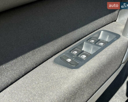 Фольксваген Гольф Спортсван 2016 в Самборе на Automoto.ua Черный Фольксваген Гольф Спортсван, объемом двигателя 1.6 л и пробегом 243 тыс. км за 12300 $, фото 32 на Automoto.ua