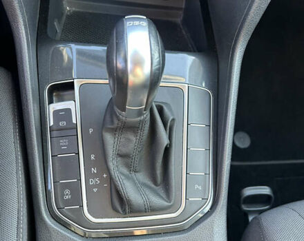 Червоний Фольксваген Гольф Спортсван, об'ємом двигуна 1.6 л та пробігом 80 тис. км за 22300 $, фото 9 на Automoto.ua