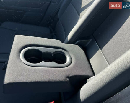 Червоний Фольксваген Гольф Спортсван, об'ємом двигуна 1.6 л та пробігом 80 тис. км за 22300 $, фото 18 на Automoto.ua