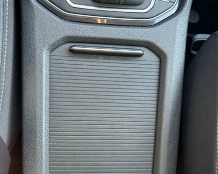 Червоний Фольксваген Гольф Спортсван, об'ємом двигуна 1.6 л та пробігом 80 тис. км за 22300 $, фото 21 на Automoto.ua