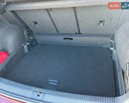 Червоний Фольксваген Гольф Спортсван, об'ємом двигуна 1.6 л та пробігом 80 тис. км за 22300 $, фото 12 на Automoto.ua