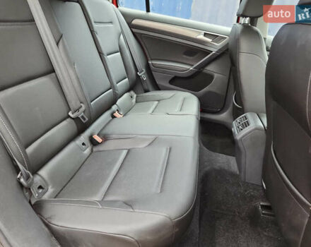 Красный Фольксваген Гольф Спортсван, объемом двигателя 1.8 л и пробегом 190 тыс. км за 9999 $, фото 8 на Automoto.ua