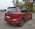 Красный Фольксваген Гольф Спортсван, объемом двигателя 1.5 л и пробегом 14 тыс. км за 21000 $, фото 4 на Automoto.ua