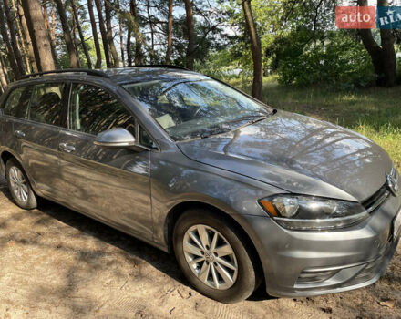 Серый Фольксваген Гольф Спортсван, объемом двигателя 1.4 л и пробегом 83 тыс. км за 13200 $, фото 4 на Automoto.ua