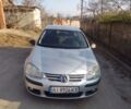Сірий Фольксваген Гольф 5, об'ємом двигуна 1.6 л та пробігом 350 тис. км за 7700 $, фото 1 на Automoto.ua