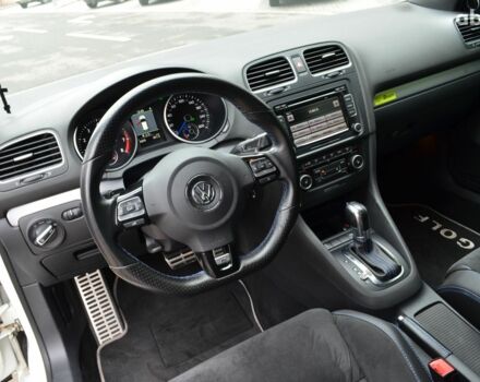 Білий Фольксваген Гольф, об'ємом двигуна 2 л та пробігом 72 тис. км за 20000 $, фото 16 на Automoto.ua