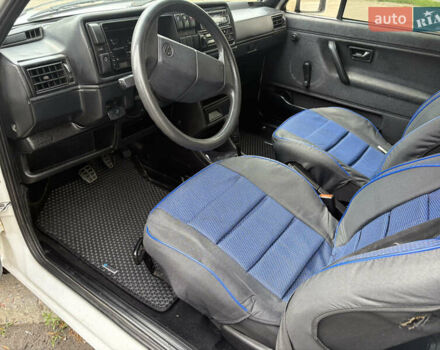 Белый Фольксваген Гольф, объемом двигателя 1.59 л и пробегом 384 тыс. км за 3000 $, фото 4 на Automoto.ua