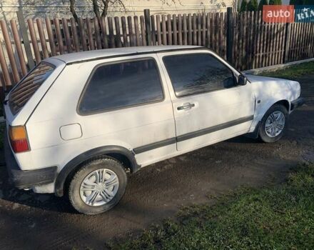 Белый Фольксваген Гольф, объемом двигателя 1.6 л и пробегом 400 тыс. км за 550 $, фото 2 на Automoto.ua