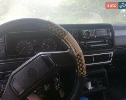 Белый Фольксваген Гольф, объемом двигателя 1.6 л и пробегом 200 тыс. км за 400 $, фото 4 на Automoto.ua