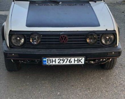 Белый Фольксваген Гольф, объемом двигателя 1.59 л и пробегом 287 тыс. км за 2500 $, фото 1 на Automoto.ua
