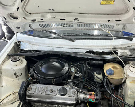 Білий Фольксваген Гольф, об'ємом двигуна 1.27 л та пробігом 250 тис. км за 1200 $, фото 17 на Automoto.ua