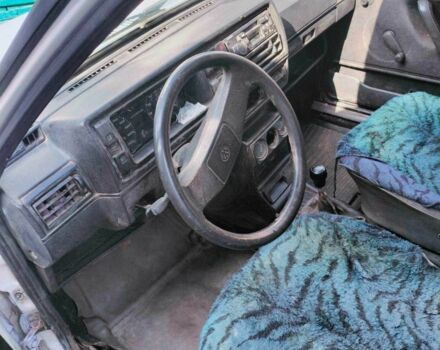 Білий Фольксваген Гольф, об'ємом двигуна 1.6 л та пробігом 320 тис. км за 727 $, фото 4 на Automoto.ua