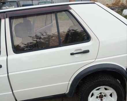 Белый Фольксваген Гольф, объемом двигателя 1.59 л и пробегом 132 тыс. км за 2500 $, фото 3 на Automoto.ua