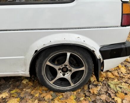 Білий Фольксваген Гольф, об'ємом двигуна 1.6 л та пробігом 300 тис. км за 800 $, фото 4 на Automoto.ua