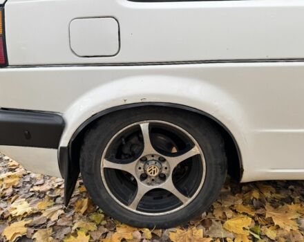 Білий Фольксваген Гольф, об'ємом двигуна 1.6 л та пробігом 300 тис. км за 800 $, фото 2 на Automoto.ua