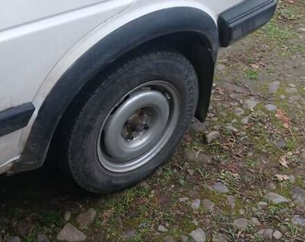 Белый Фольксваген Гольф, объемом двигателя 1.3 л и пробегом 389 тыс. км за 1450 $, фото 3 на Automoto.ua