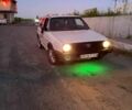 Белый Фольксваген Гольф, объемом двигателя 1.3 л и пробегом 200 тыс. км за 750 $, фото 1 на Automoto.ua