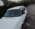 Белый Фольксваген Гольф, объемом двигателя 1.6 л и пробегом 321 тыс. км за 1250 $, фото 1 на Automoto.ua