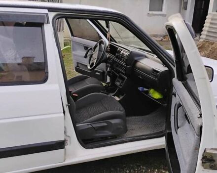 Белый Фольксваген Гольф, объемом двигателя 1.59 л и пробегом 382 тыс. км за 2000 $, фото 14 на Automoto.ua