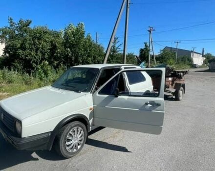 Белый Фольксваген Гольф, объемом двигателя 1.3 л и пробегом 200 тыс. км за 920 $, фото 5 на Automoto.ua