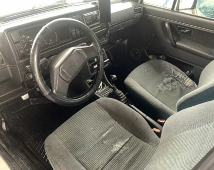 Білий Фольксваген Гольф, об'ємом двигуна 1.6 л та пробігом 3 тис. км за 1000 $, фото 5 на Automoto.ua