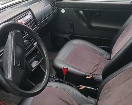 Белый Фольксваген Гольф, объемом двигателя 1.3 л и пробегом 389 тыс. км за 1450 $, фото 6 на Automoto.ua