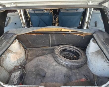 Белый Фольксваген Гольф, объемом двигателя 1.3 л и пробегом 200 тыс. км за 700 $, фото 5 на Automoto.ua