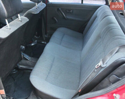 Белый Фольксваген Гольф, объемом двигателя 1.6 л и пробегом 333 тыс. км за 2500 $, фото 3 на Automoto.ua