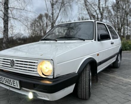 Белый Фольксваген Гольф, объемом двигателя 1.6 л и пробегом 255 тыс. км за 1150 $, фото 2 на Automoto.ua