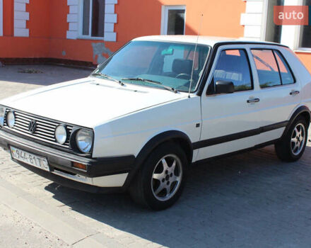 Белый Фольксваген Гольф, объемом двигателя 1.6 л и пробегом 333 тыс. км за 2500 $, фото 4 на Automoto.ua