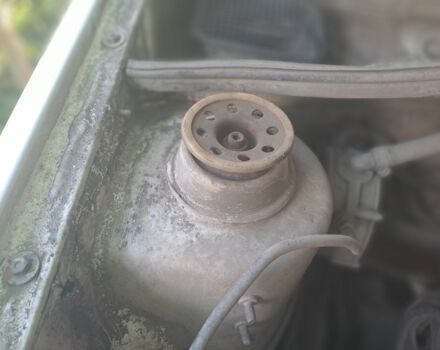 Белый Фольксваген Гольф, объемом двигателя 0 л и пробегом 281 тыс. км за 1050 $, фото 3 на Automoto.ua