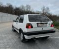 Белый Фольксваген Гольф, объемом двигателя 1.6 л и пробегом 255 тыс. км за 1150 $, фото 5 на Automoto.ua